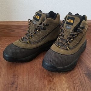 The North Face | Asystec Thinsulate Mid Hiking Boot